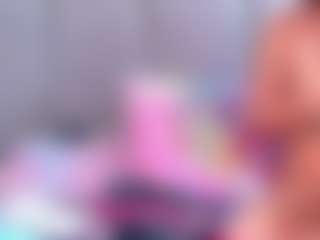 Live cam show with venusNoirr - Body Massage on xDating