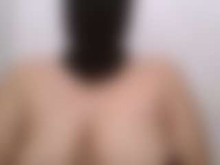Slutty04's Live Sex Cam Show