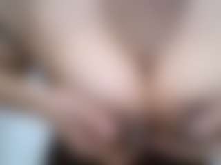 Slutty04's Live Sex Cam Show