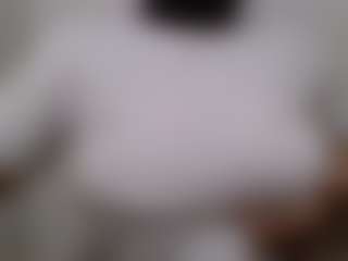 Live cam show with Slutty04 - New Brown Eyes on SpunkLive