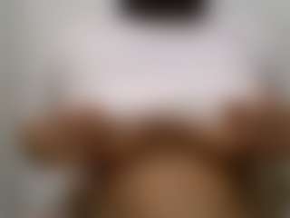 Slutty04's Live Sex Cam Show