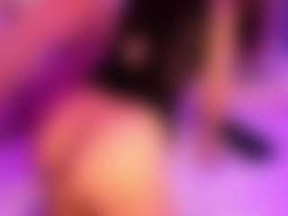 AmelieRoux's Live Sex Cam Show