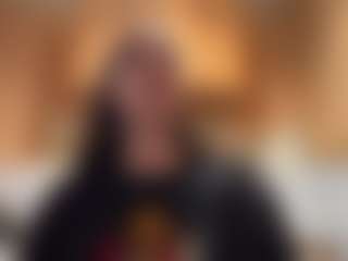Live cam show with Darleen - Fingering on studioflirtlive.com
