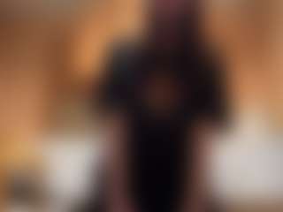 Live cam show with Darleen - Small Tits on googirlz