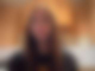 Live cam show with Darleen - Spank Brown Hair on SquirtSoMuch