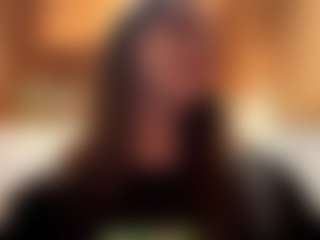 Live cam show with Darleen - Brown Hair Teen (18+) on Mixed Magazine Live