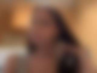 Live-Cam-Show mit Darleen - Nipple Piercings auf Camsoda