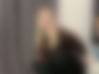 Live cam show with Tessa - Athletic Middle Aged on Latina Girls