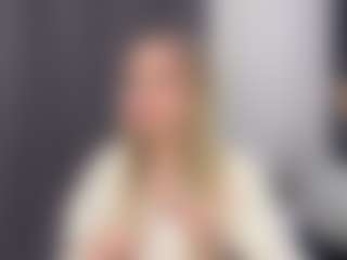 Live cam show with Tessa - Mature Young Adult on Dolls Live