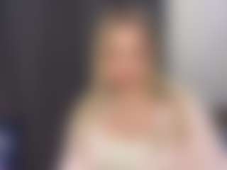 Live cam show with Tessa - Mature on Soda Cam