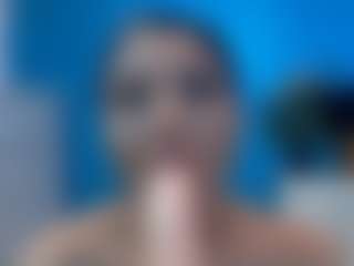 Live cam show with ambraloong - Gagging on Camsoda