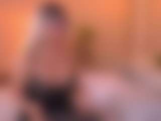 Live cam show with megan-lara - New Mature on TottyGirls