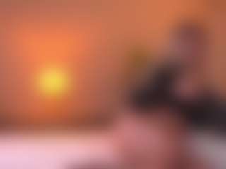 Live cam show with megan-lara - Big Tits Mature on StripNow