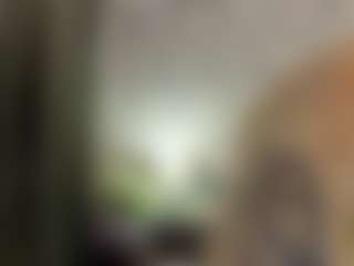 Live cam show with MillaColvert - Skinny on Pornisteam.com