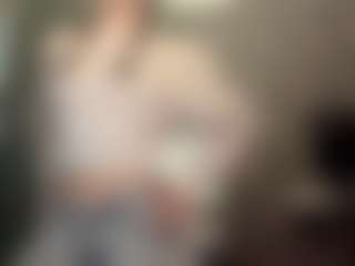 Live cam show with MillaColvert - Cuckold on Mixed Magazine Live