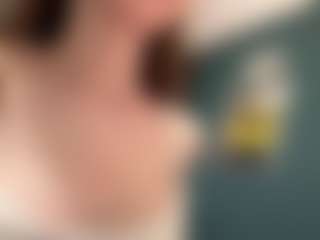 Live cam show with MillaColvert - Fetish Brown Hair on StripNow