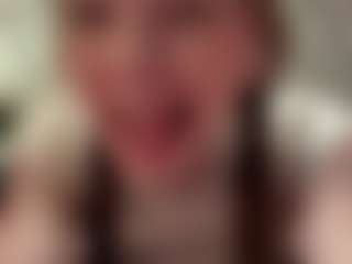 Live cam show with MillaColvert - Public on Camsoda