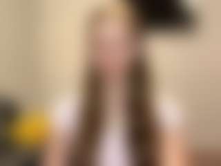 Live cam show with MillaColvert - Green Eyes on xDating
