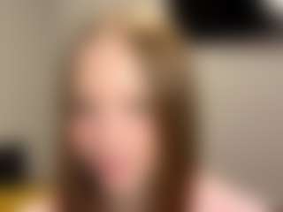 Live cam show with MillaColvert - Brown Hair on SpankPalCams