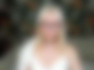 Velvettt-lun's Live Sex Cam Show