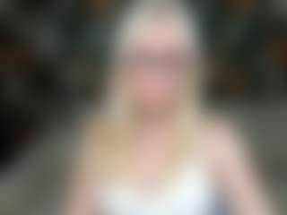 Live cam show with Velvettt-lun - Dirty Talk on SpunkLive