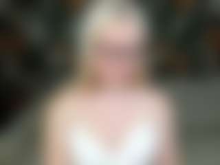 Velvettt-lun's Live Sex Cam Show