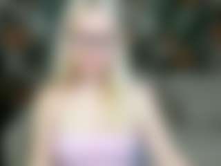 Live cam show with Velvettt-lun - Sweet on CamwithHer