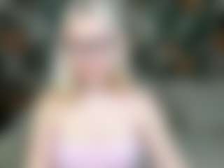 Live cam show with Velvettt-lun - Roleplay on nudelive.tv