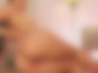YvonnaOne's Live Sex Cam Show