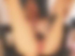 YvonnaOne's Live Sex Cam Show