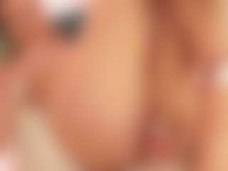 YvonnaOne's Live Sex Cam Show