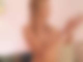 YvonnaOne's Live Sex Cam Show