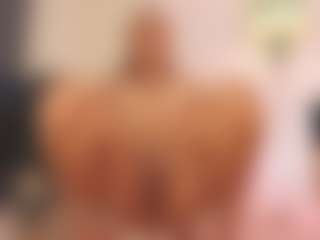 YvonnaOne's Live Sex Cam Show