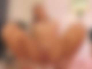 YvonnaOne's Live Sex Cam Show