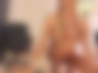 YvonnaOne's Live Sex Cam Show