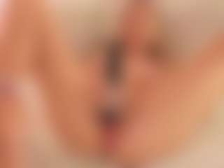 YvonnaOne's Live Sex Cam Show