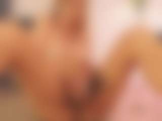 YvonnaOne's Live Sex Cam Show