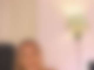 YvonnaOne's Live Sex Cam Show