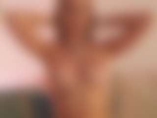 YvonnaOne's Live Sex Cam Show