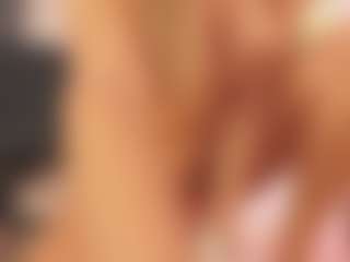 YvonnaOne's Live Sex Cam Show