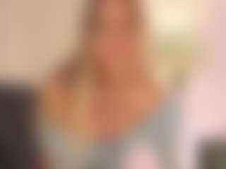 YvonnaOne's Live Sex Cam Show