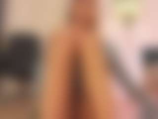 YvonnaOne's Live Sex Cam Show