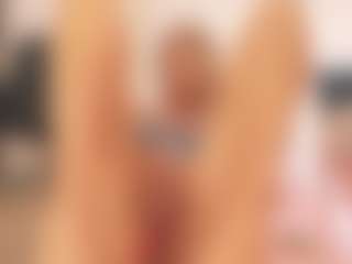 YvonnaOne's Live Sex Cam Show