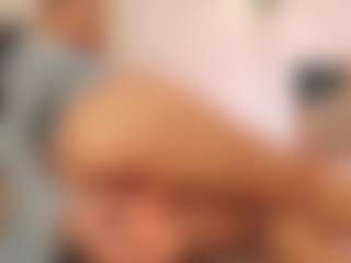 YvonnaOne's Live Sex Cam Show