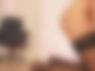 YvonnaOne's Live Sex Cam Show