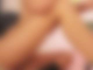 YvonnaOne's Live Sex Cam Show
