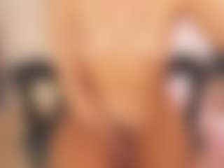 YvonnaOne's Live Sex Cam Show