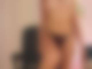 YvonnaOne's Live Sex Cam Show