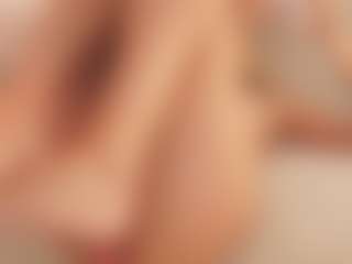 YvonnaOne's Live Sex Cam Show