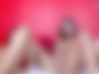 Live cam show with alessamia68 - Deepthroat on SxyPornLive